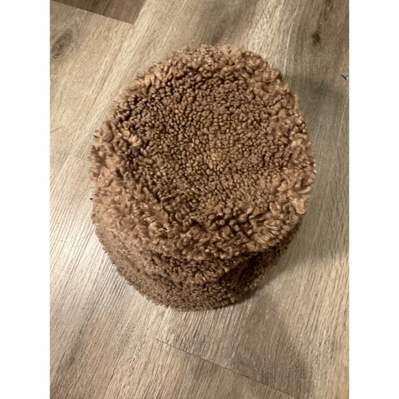 Banana Republic Sherpa Bucket Hat main image 4